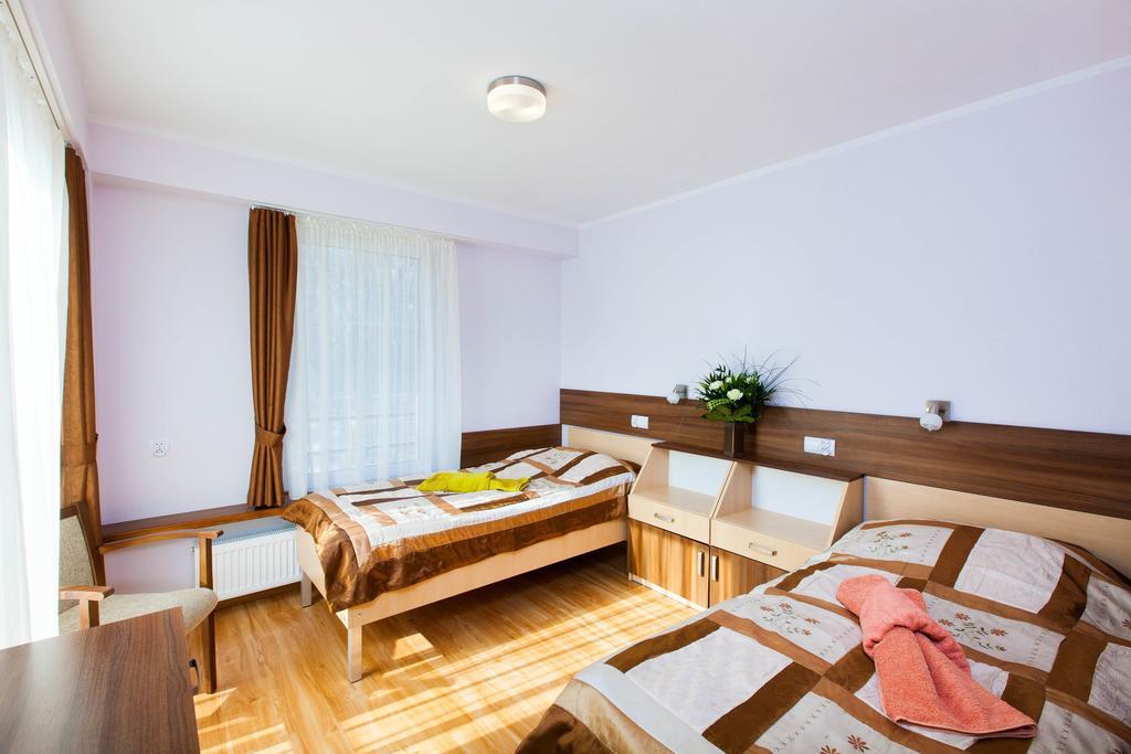 Sanatorium Zbyszko Hotell Busko-Zdrój Rom bilde