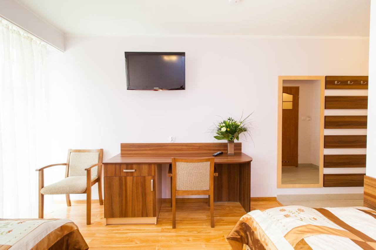 Sanatorium Zbyszko Hotell Busko-Zdrój Rom bilde